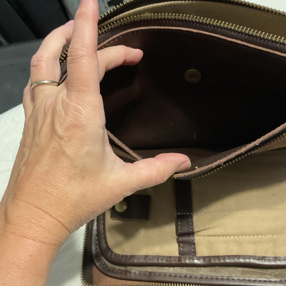 Linshi Tasks Brown Leather Organizer Crossbody Purse. - Picture 8 of 15